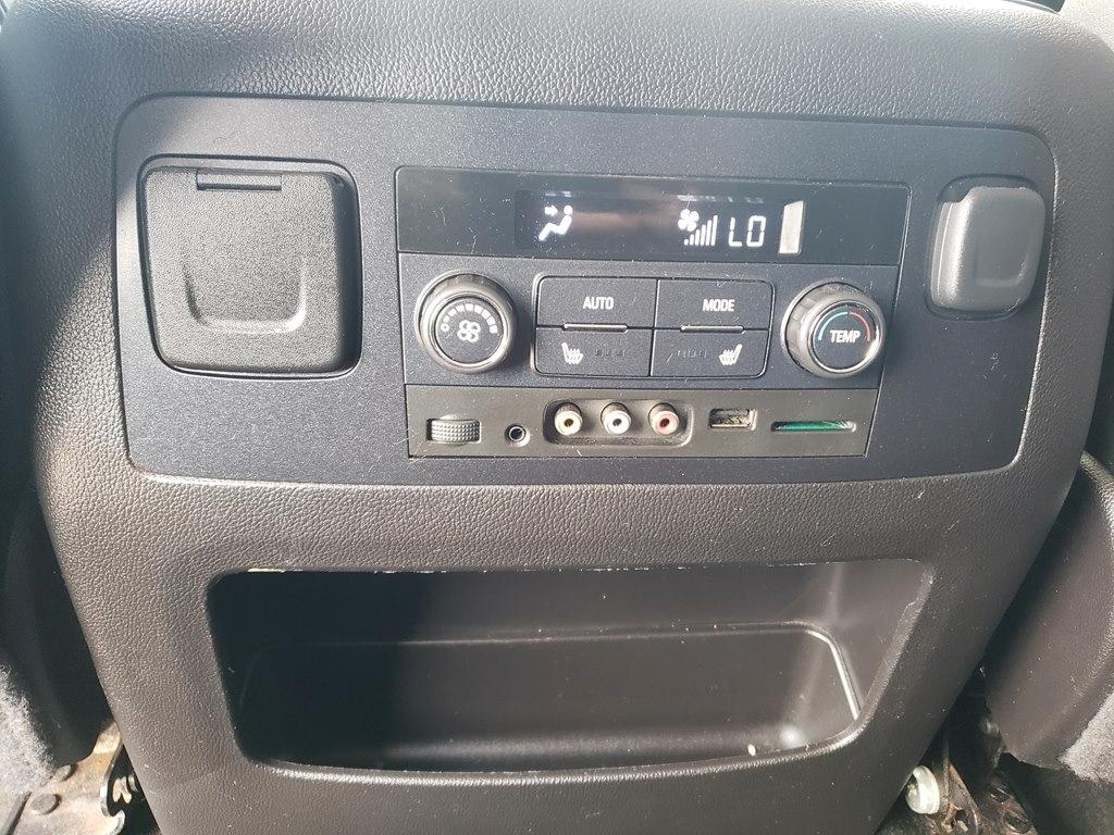 GMC Yukon XL 4WD 4dr Denali 2016