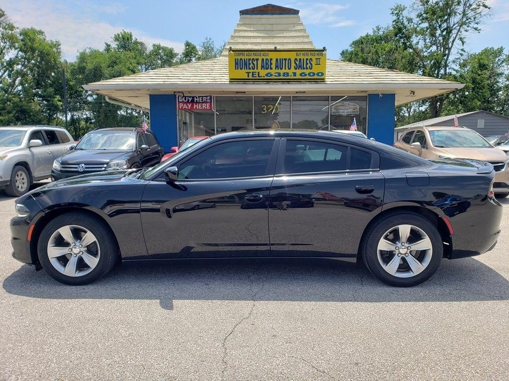 Dodge Charger 4dr Sdn SE RWD 2015