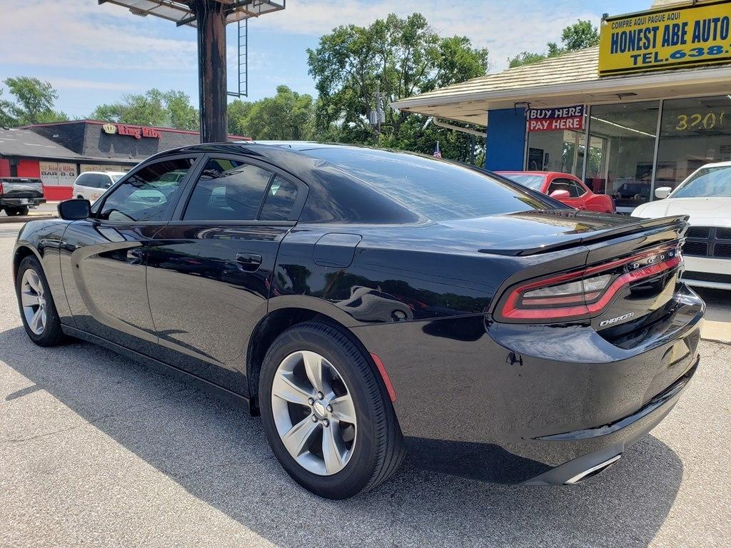 Dodge Charger 4dr Sdn SE RWD 2015