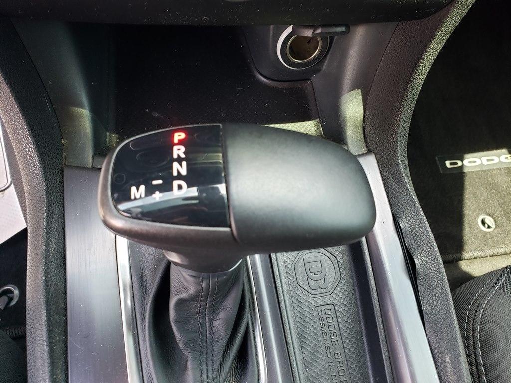 Dodge Charger 4dr Sdn SE RWD 2015
