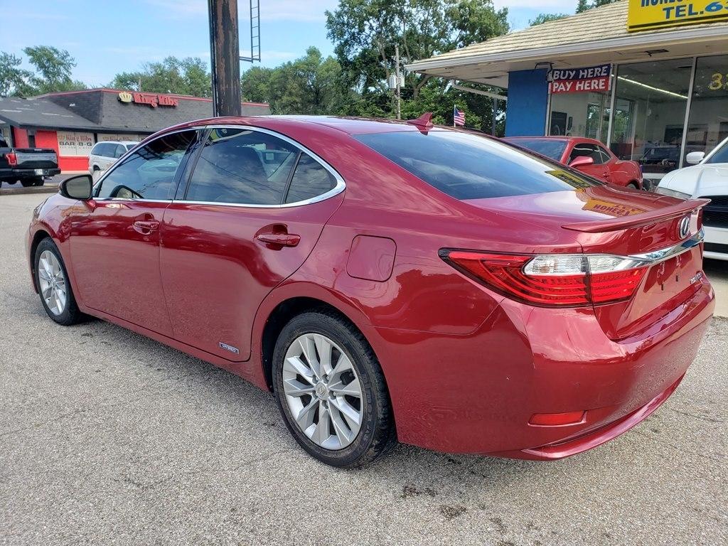 Lexus ES 300h 4dr Sdn Hybrid 2014