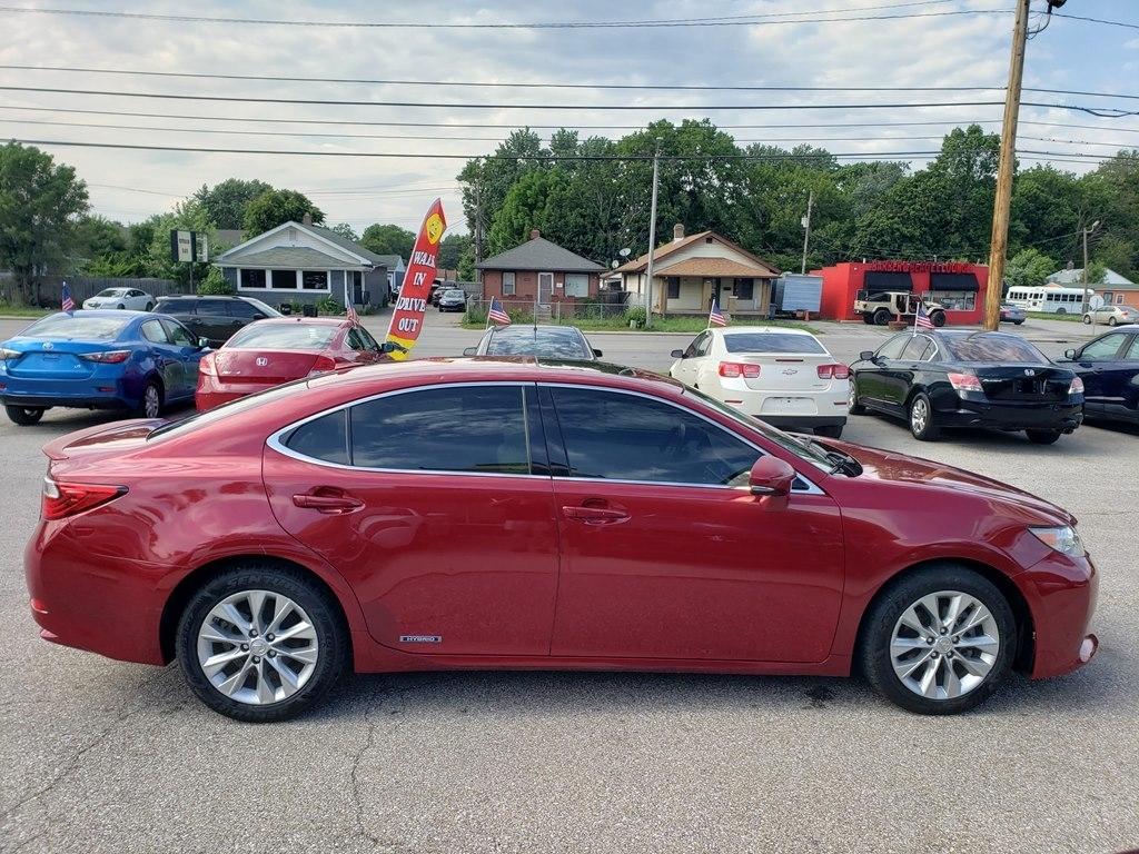 Lexus ES 300h 4dr Sdn Hybrid 2014