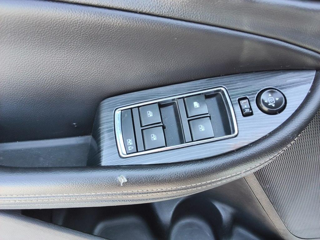 Chevrolet Impala 4dr Sdn LT w/1LT 2020