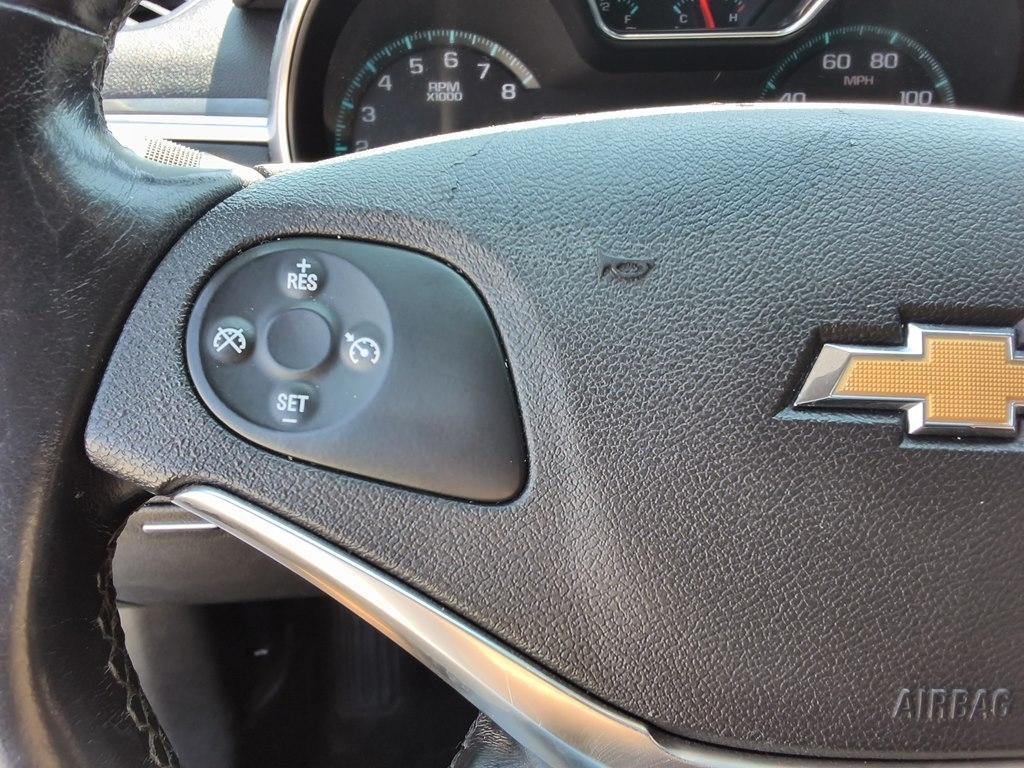 Chevrolet Impala 4dr Sdn LT w/1LT 2020