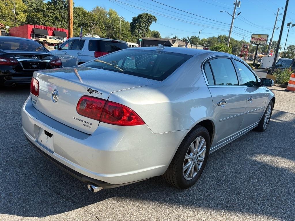Buick Lucerne 4dr Sdn CXL 2010