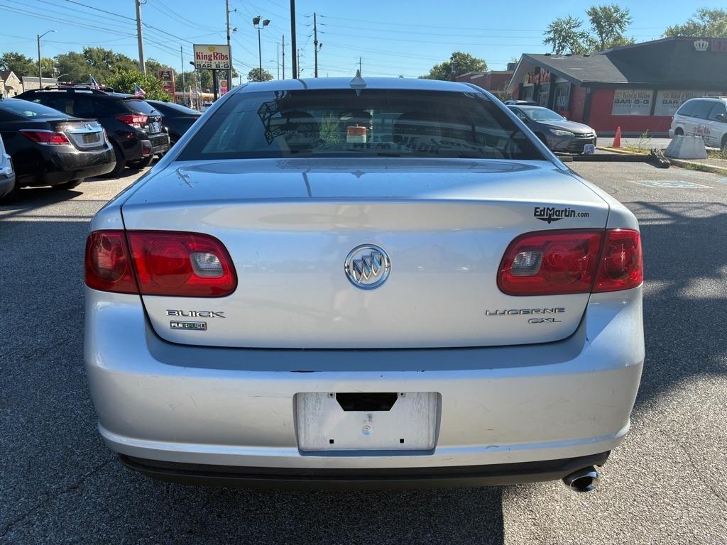 Buick Lucerne 4dr Sdn CXL 2010