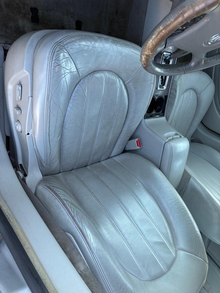 Buick Lucerne 4dr Sdn CXL 2010
