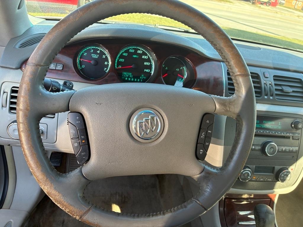 Buick Lucerne 4dr Sdn CXL 2010