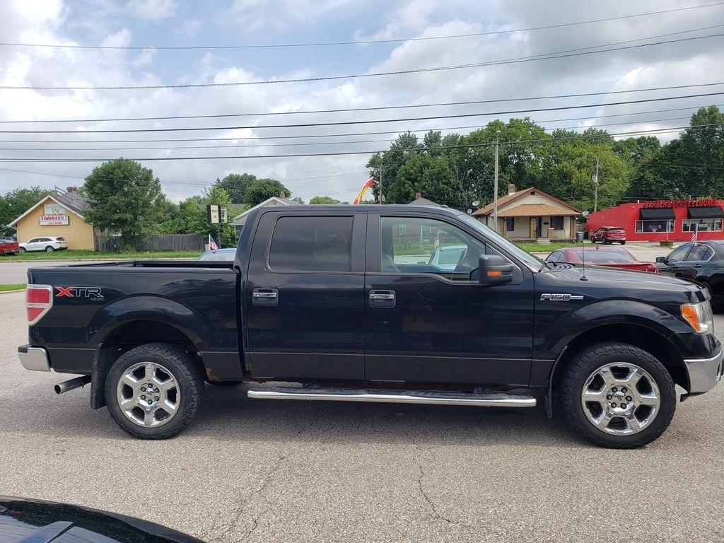 Ford F-150 4WD SuperCrew 145" Platinum 2013