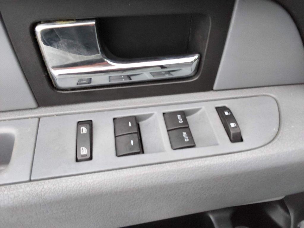 Ford F-150 4WD SuperCrew 145" Platinum 2013