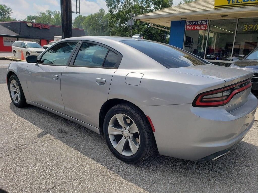 Dodge Charger 4dr Sdn SXT RWD 2016