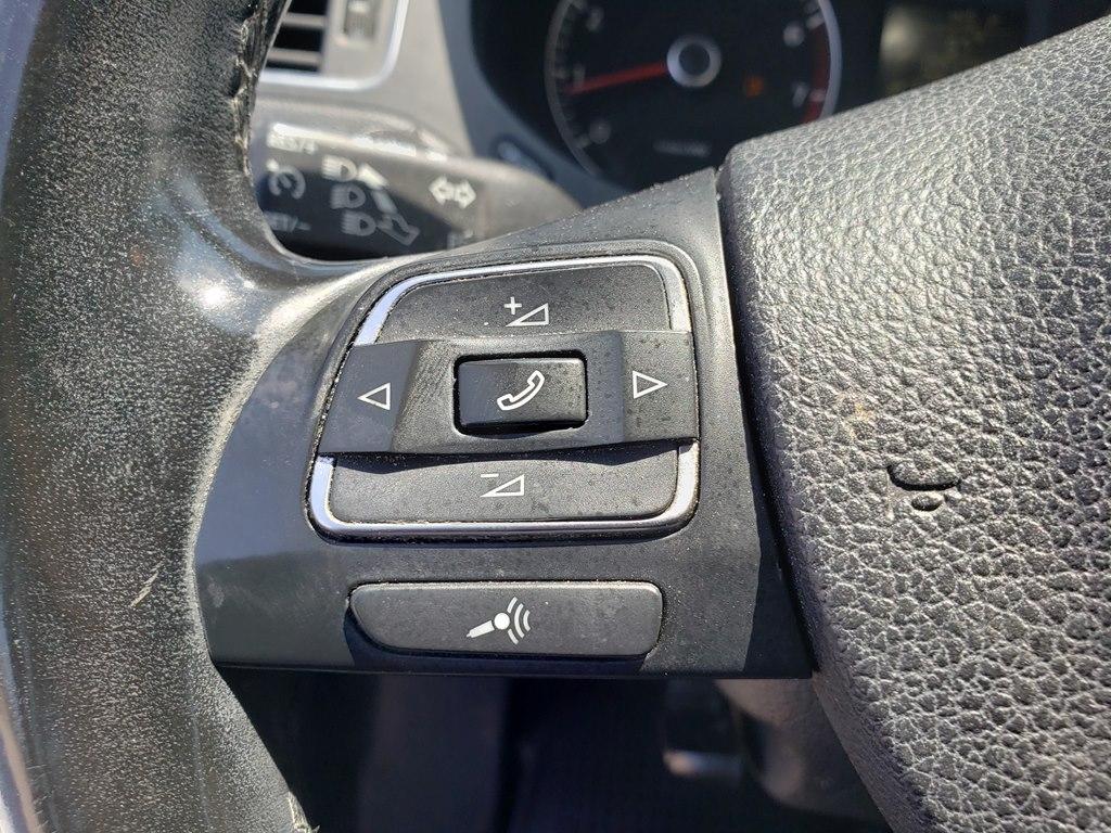Volkswagen Jetta Sedan 4dr Auto SE PZEV 2012