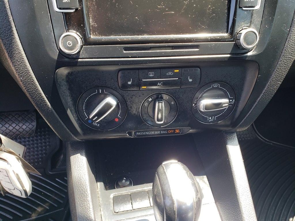Volkswagen Jetta Sedan 4dr Auto SE PZEV 2012
