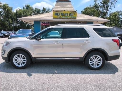 Ford Explorer XLT FWD 2017