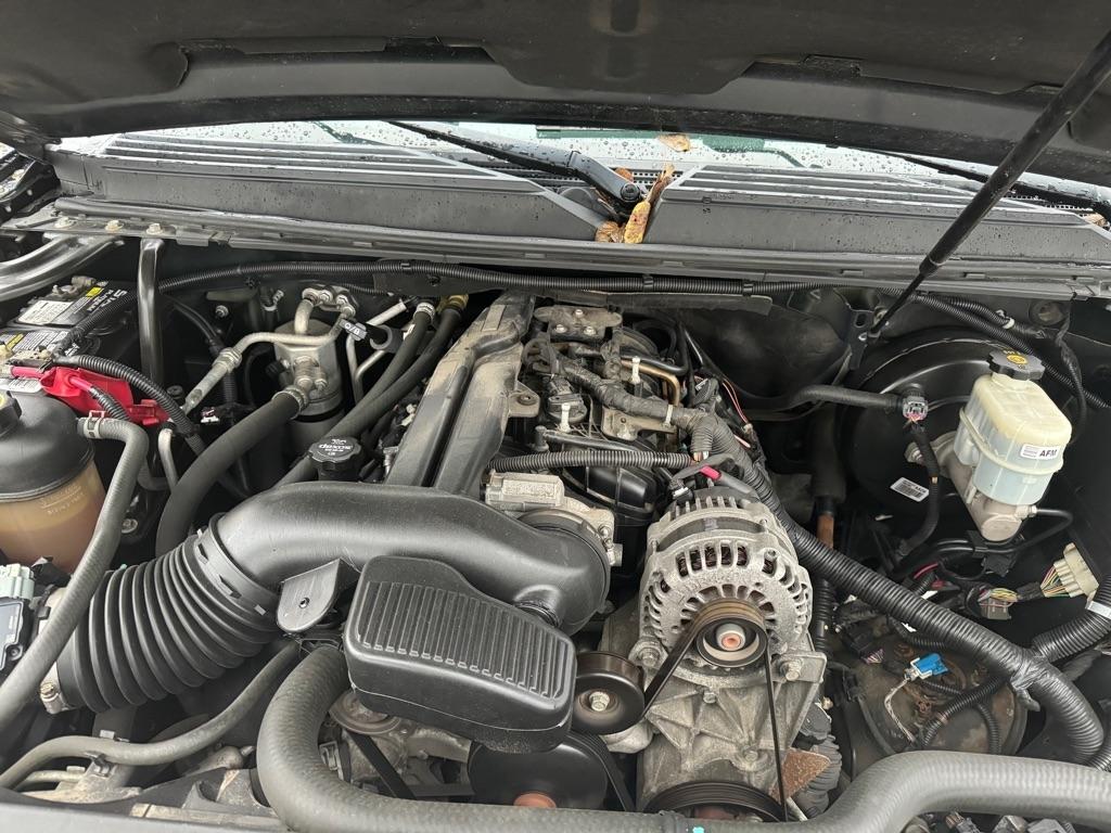 GMC Yukon AWD 4dr 1500 Denali 2012