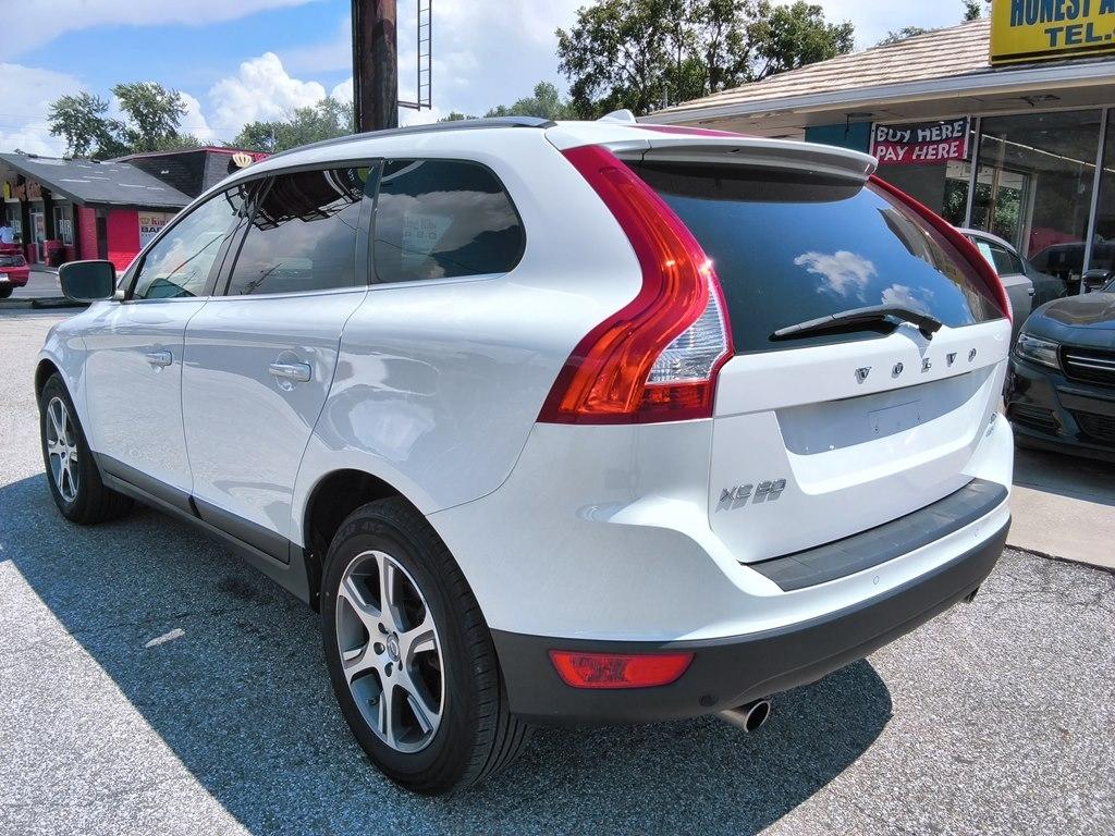 Volvo XC60 AWD 4dr 3.0T 2011