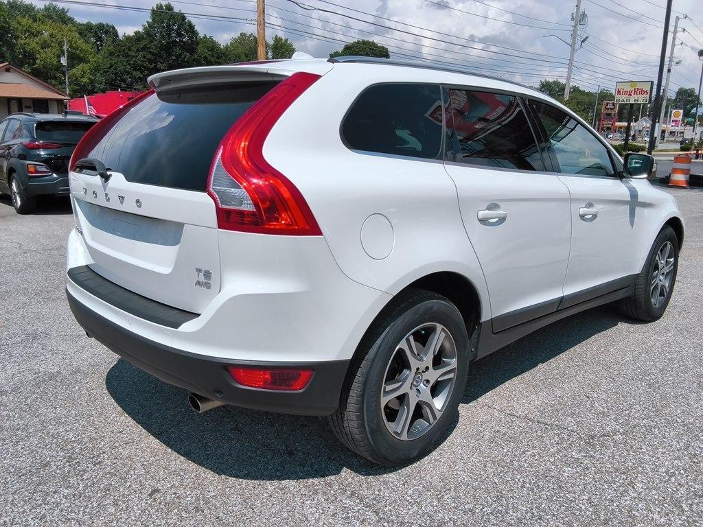 Volvo XC60 AWD 4dr 3.0T 2011