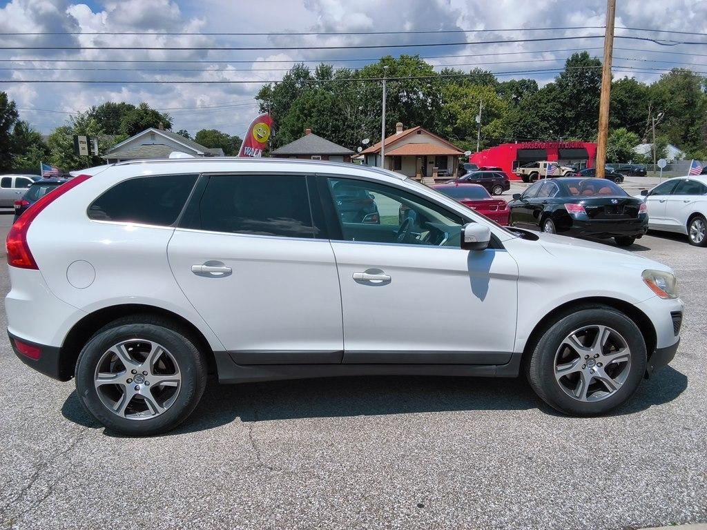 Volvo XC60 AWD 4dr 3.0T 2011