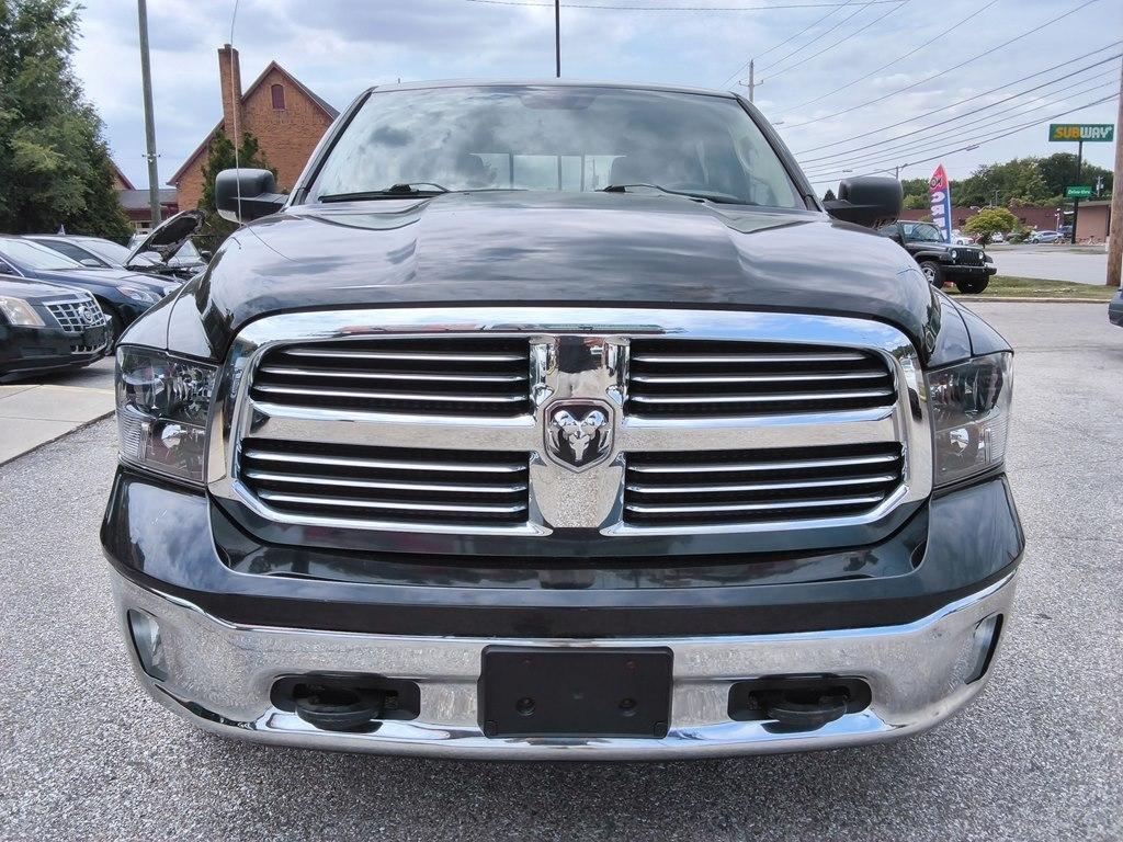 RAM 1500 4WD Crew Cab 140.5" SLT 2013