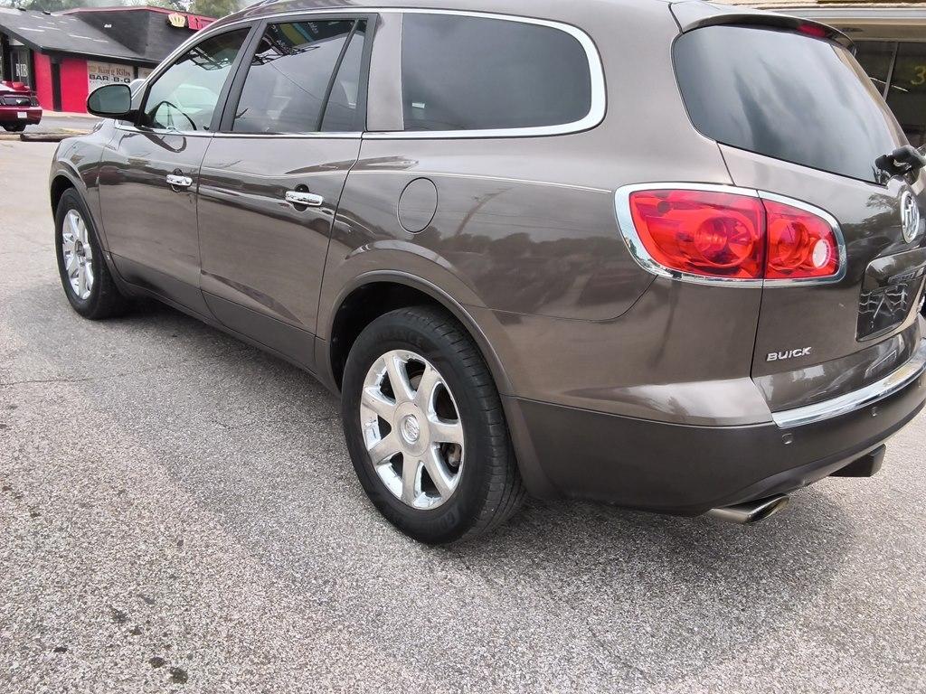 Buick Enclave AWD 4dr CXL w/1XL 2010