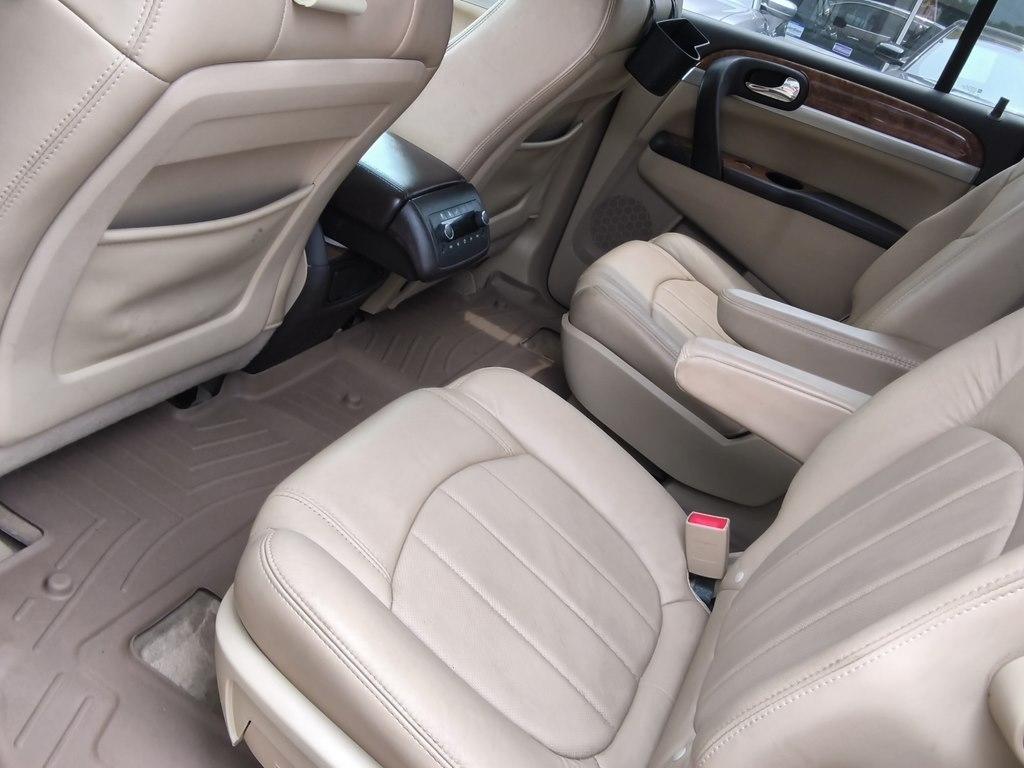 Buick Enclave AWD 4dr CXL w/1XL 2010