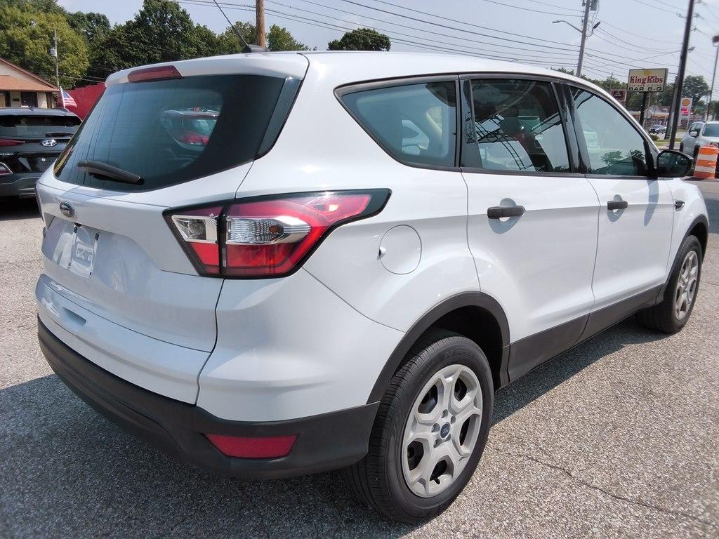 Ford Escape S FWD 2018