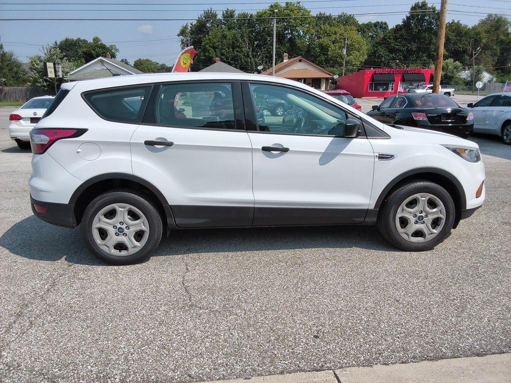 Ford Escape S FWD 2018