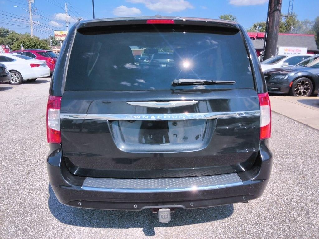 Chrysler Town & Country 4dr Wgn Touring-L Anniversary Edition 2016