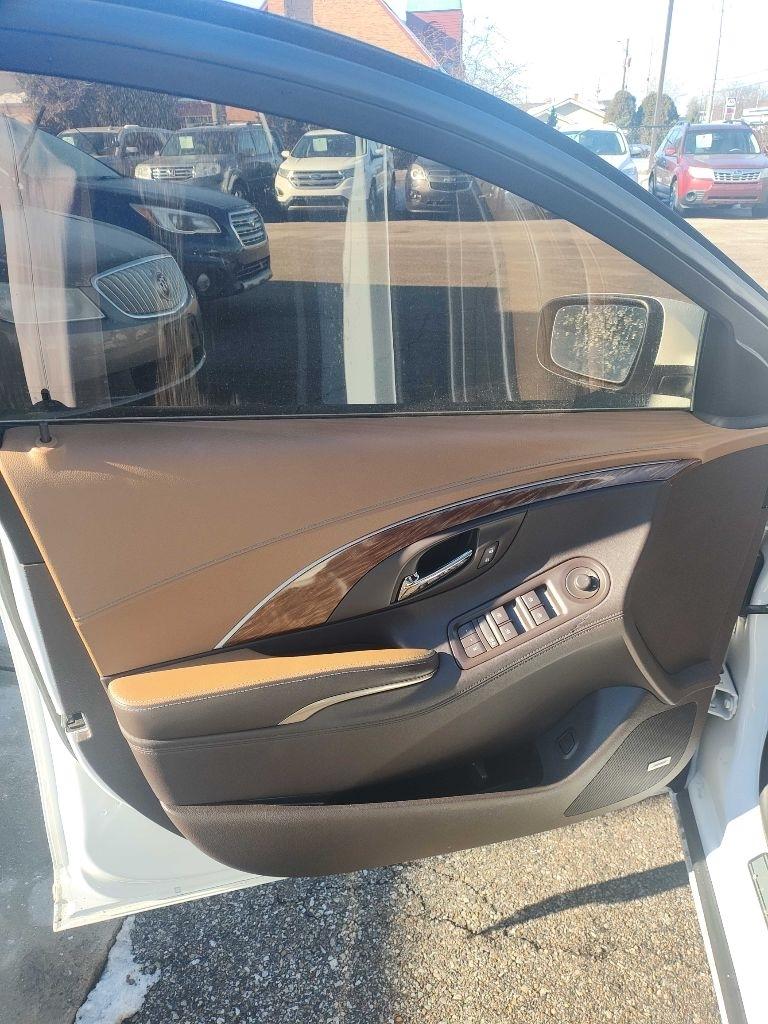 Buick LaCrosse 4dr Sdn Premium II FWD 2014