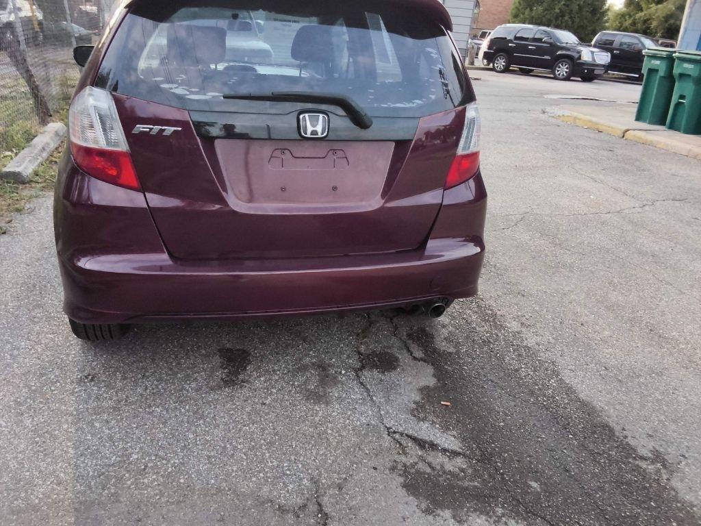 Honda Fit photo 10