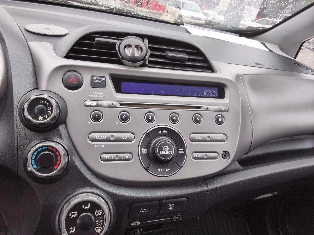 Honda Fit photo 28