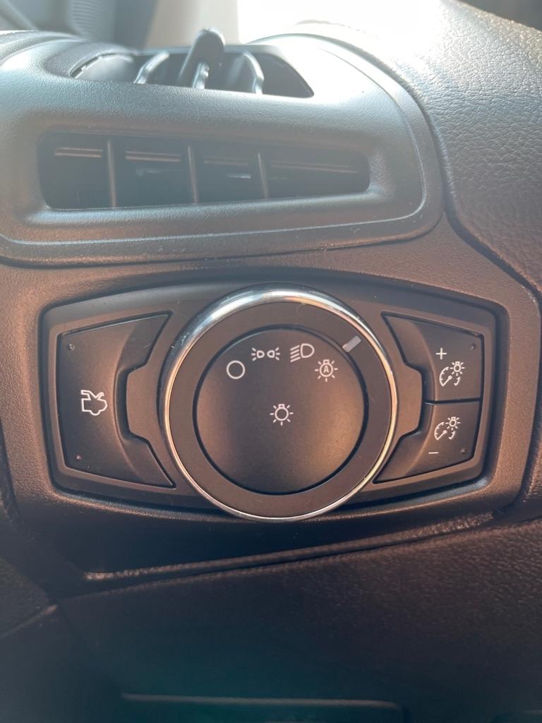 Ford Focus 5dr HB SE 2014