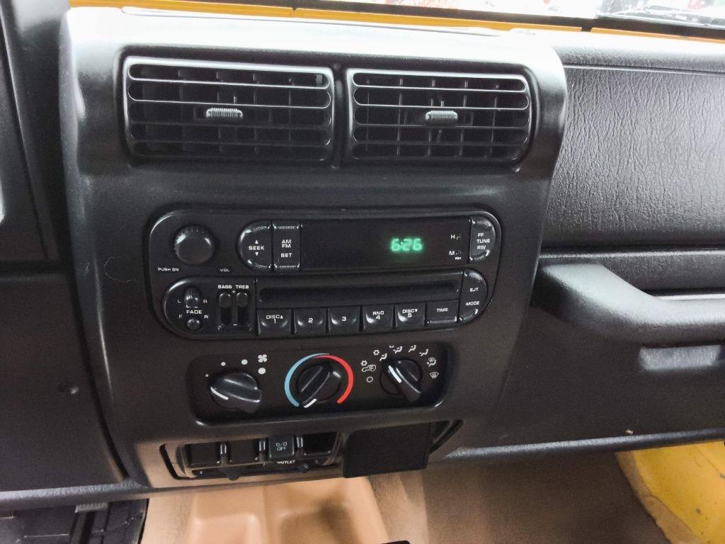 Jeep Wrangler 2dr X 2004