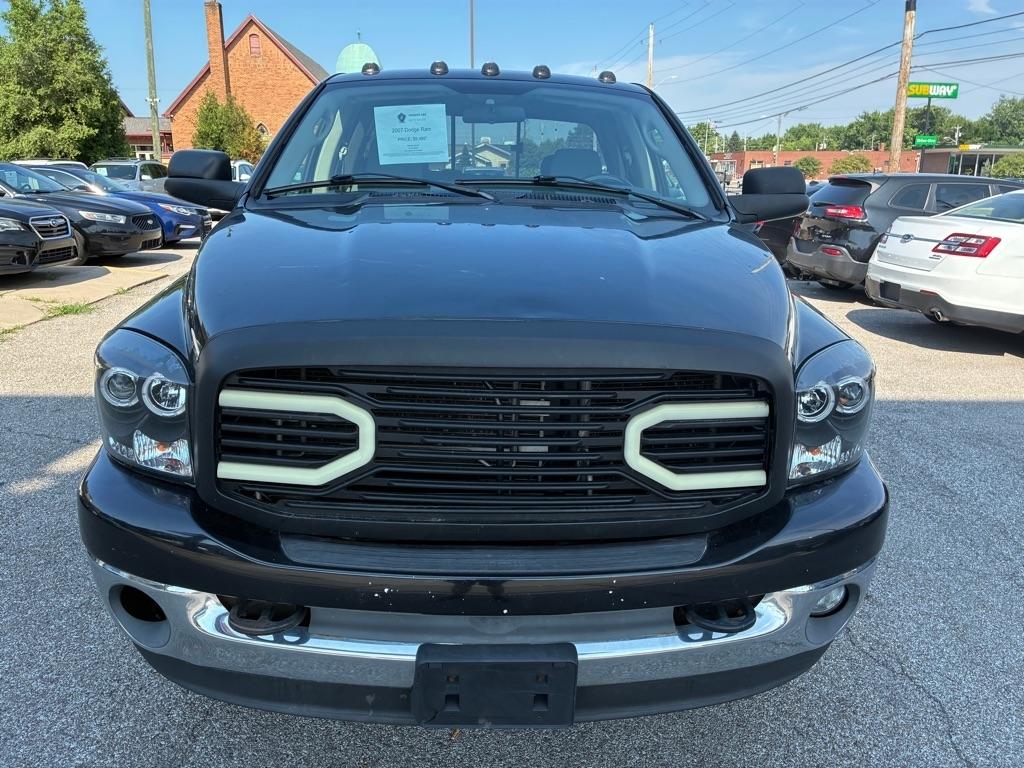 Dodge Ram 2500 4WD Quad Cab 140.5" SLT 2007