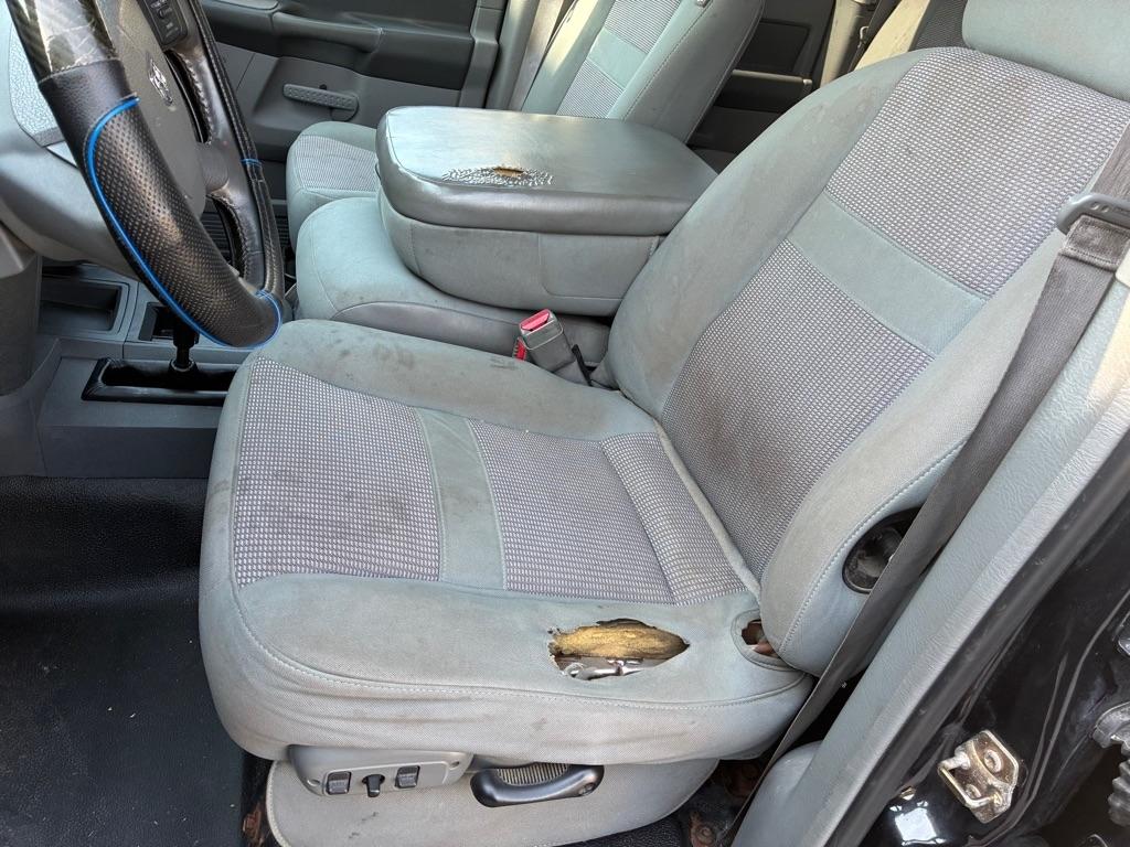 Dodge Ram 2500 4WD Quad Cab 140.5" SLT 2007