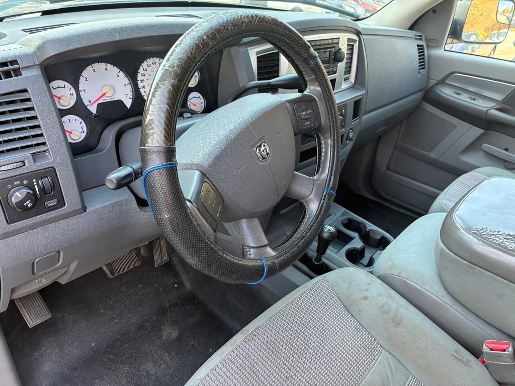 Dodge Ram 2500 4WD Quad Cab 140.5" SLT 2007