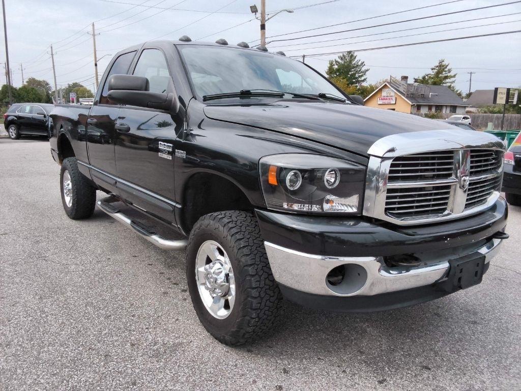 Dodge Ram 2500 4WD Quad Cab 140.5" SLT 2007