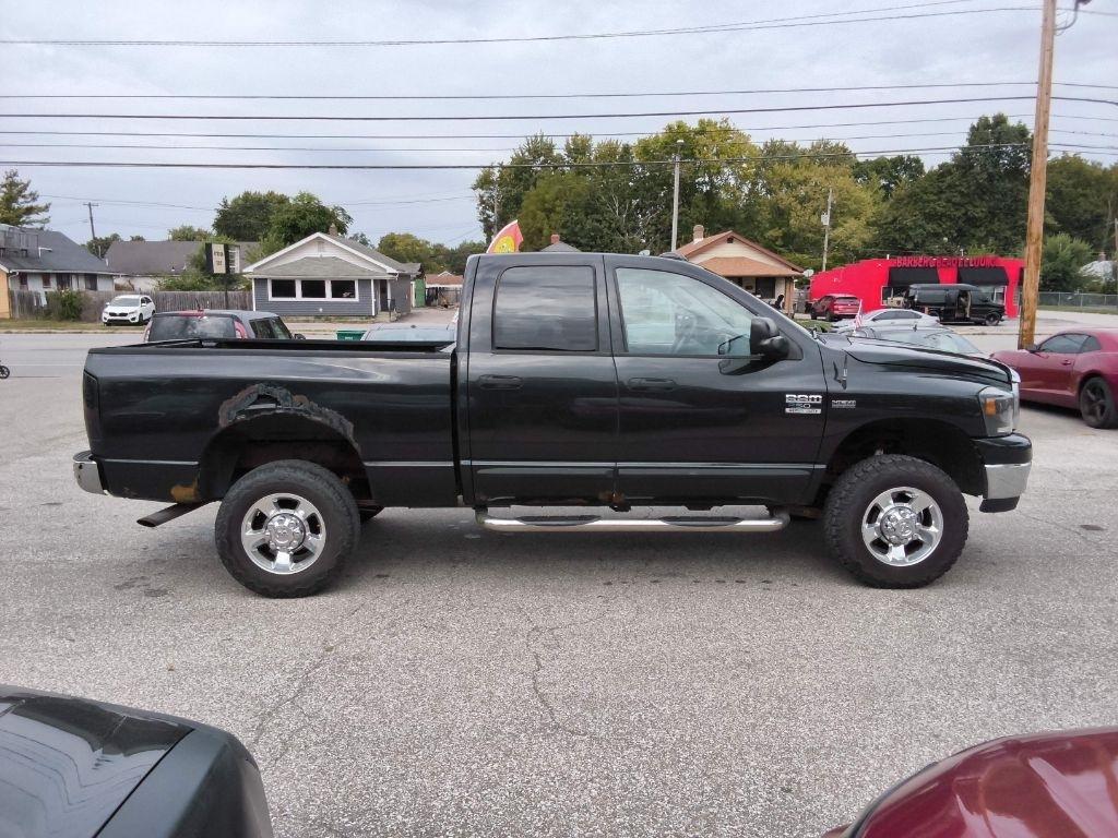 Dodge Ram 2500 4WD Quad Cab 140.5" SLT 2007