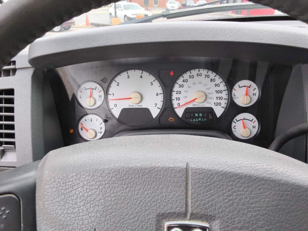 Dodge Ram 2500 4WD Quad Cab 140.5" SLT 2007
