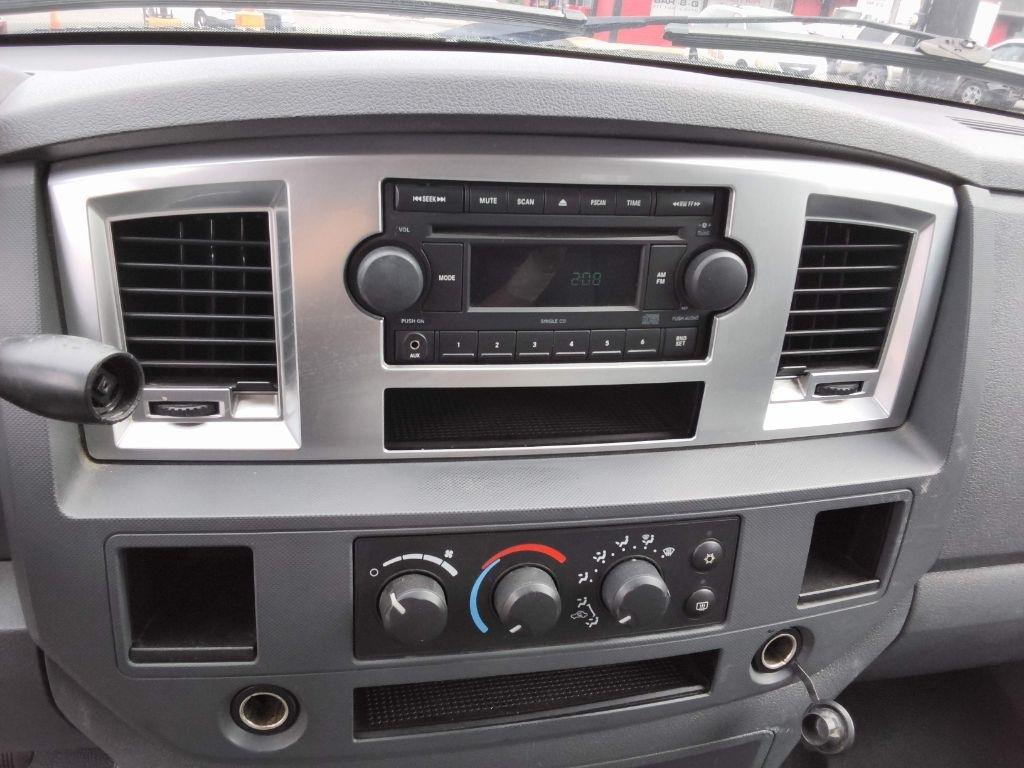 Dodge Ram 2500 4WD Quad Cab 140.5" SLT 2007
