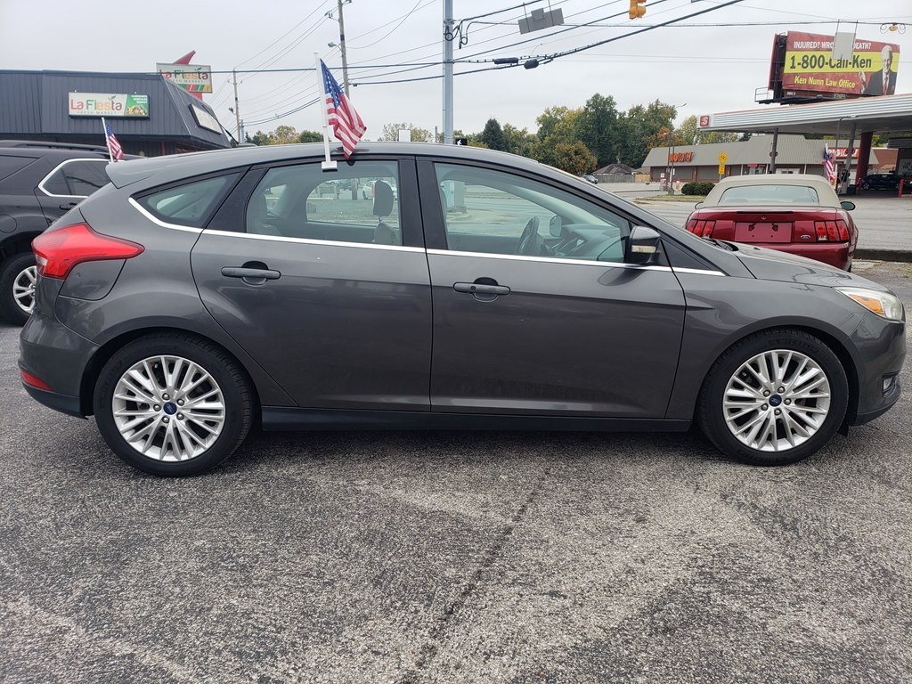 Ford Focus Titanium Hatch 2016 Ford Focus Titanium Hatch 2016