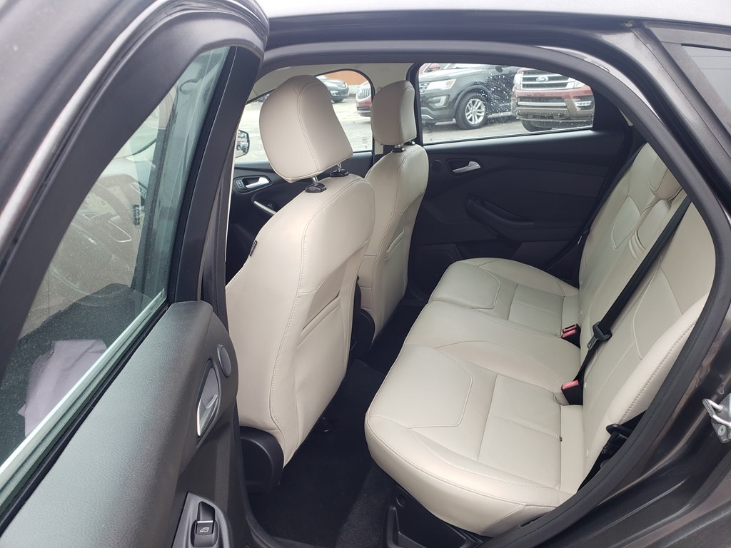 Ford Focus Titanium Hatch 2016 Ford Focus Titanium Hatch 2016