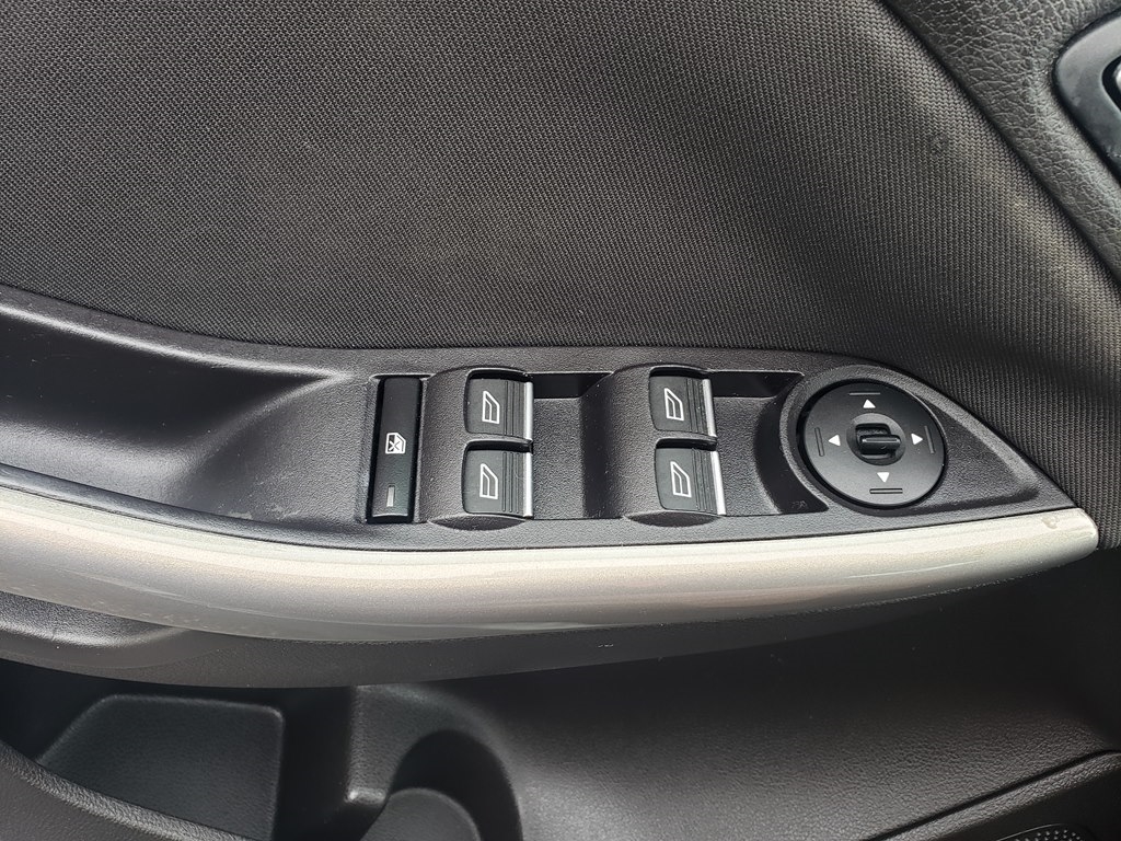 Ford Focus Titanium Hatch 2016 Ford Focus Titanium Hatch 2016