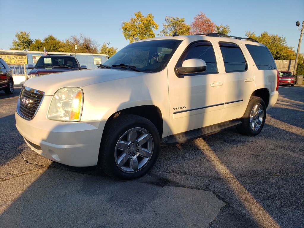 GMC Yukon SLT1 4WD 2011 GMC Yukon SLT1 4WD 2011