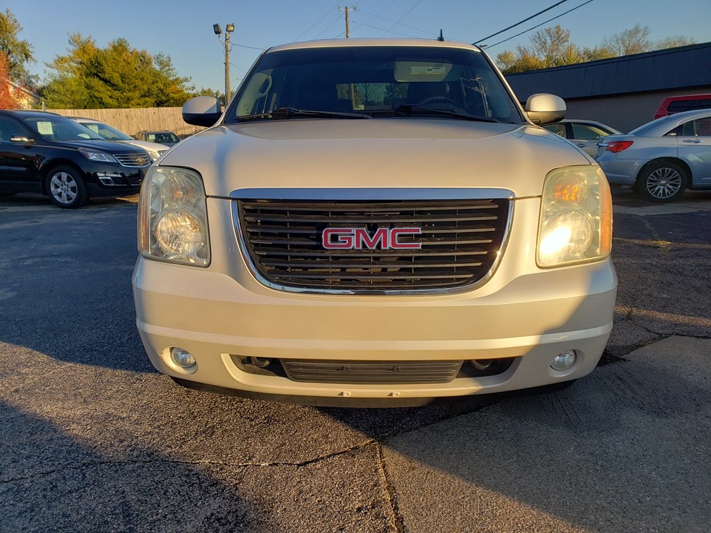 GMC Yukon SLT1 4WD 2011 GMC Yukon SLT1 4WD 2011