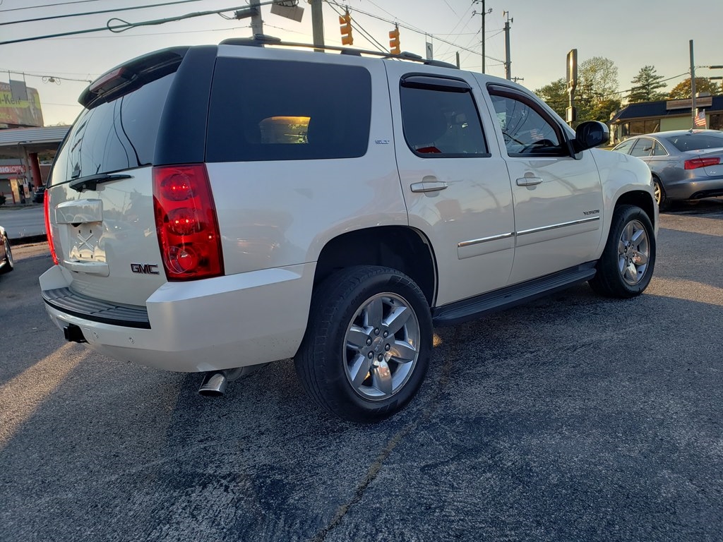 GMC Yukon SLT1 4WD 2011 GMC Yukon SLT1 4WD 2011