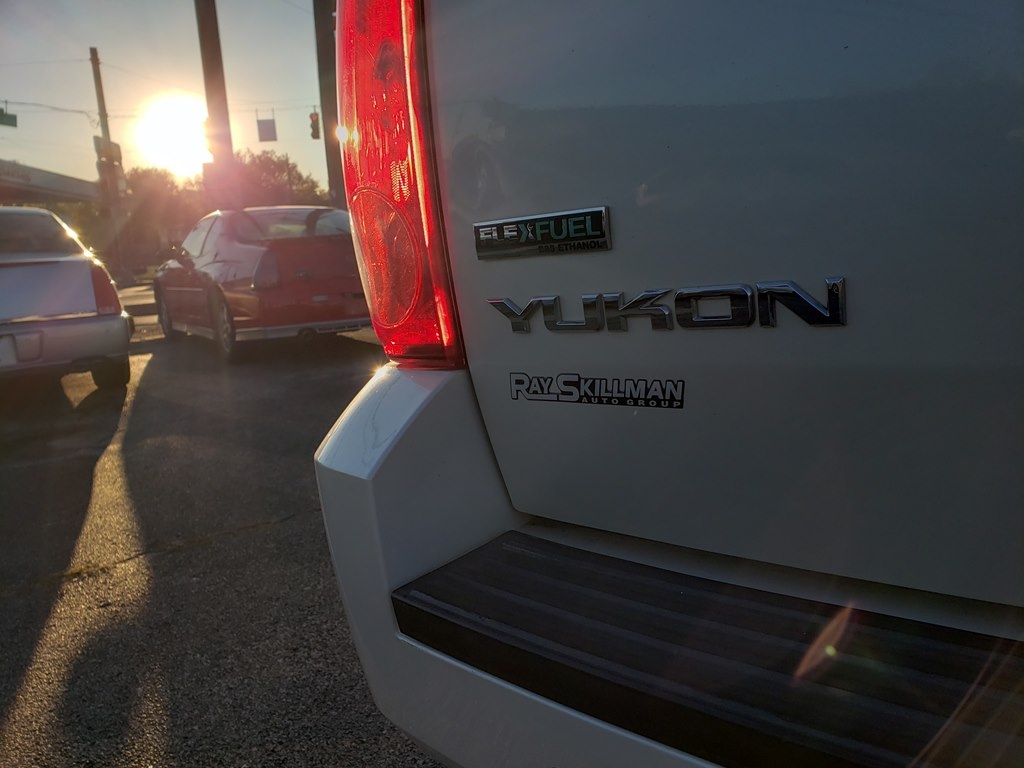 GMC Yukon SLT1 4WD 2011 GMC Yukon SLT1 4WD 2011