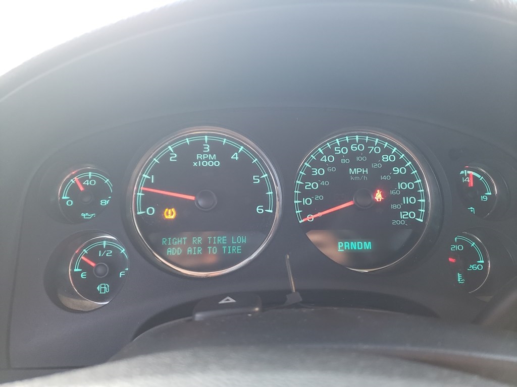 GMC Yukon SLT1 4WD 2011 GMC Yukon SLT1 4WD 2011