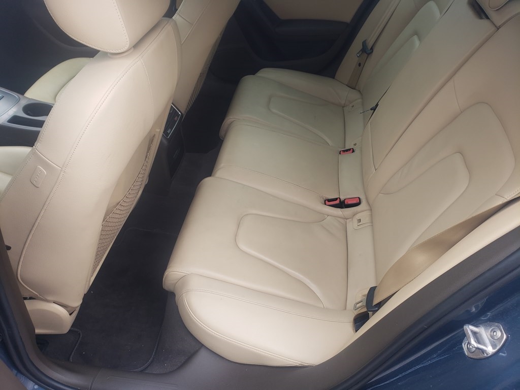 Audi A4 2.0T Sedan quattro Tiptronic 2015 Audi A4 2.0T Sedan quattro Tiptronic 2015