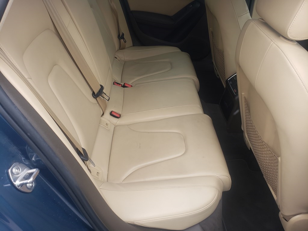 Audi A4 2.0T Sedan quattro Tiptronic 2015 Audi A4 2.0T Sedan quattro Tiptronic 2015